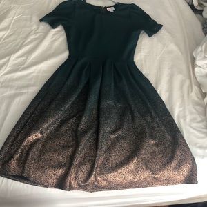 LulaRoe Dark Green fading into Gold. Size Small, true to size, little stretch